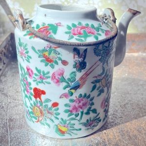 19th Century Qing Chinese Export Famille Rose Bird & Butterfly Teapot- very rare